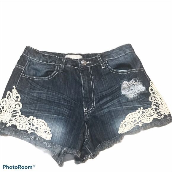 Crave Fame Almost Famous Jean Shorts Size 11 - Picture 6 of 16
